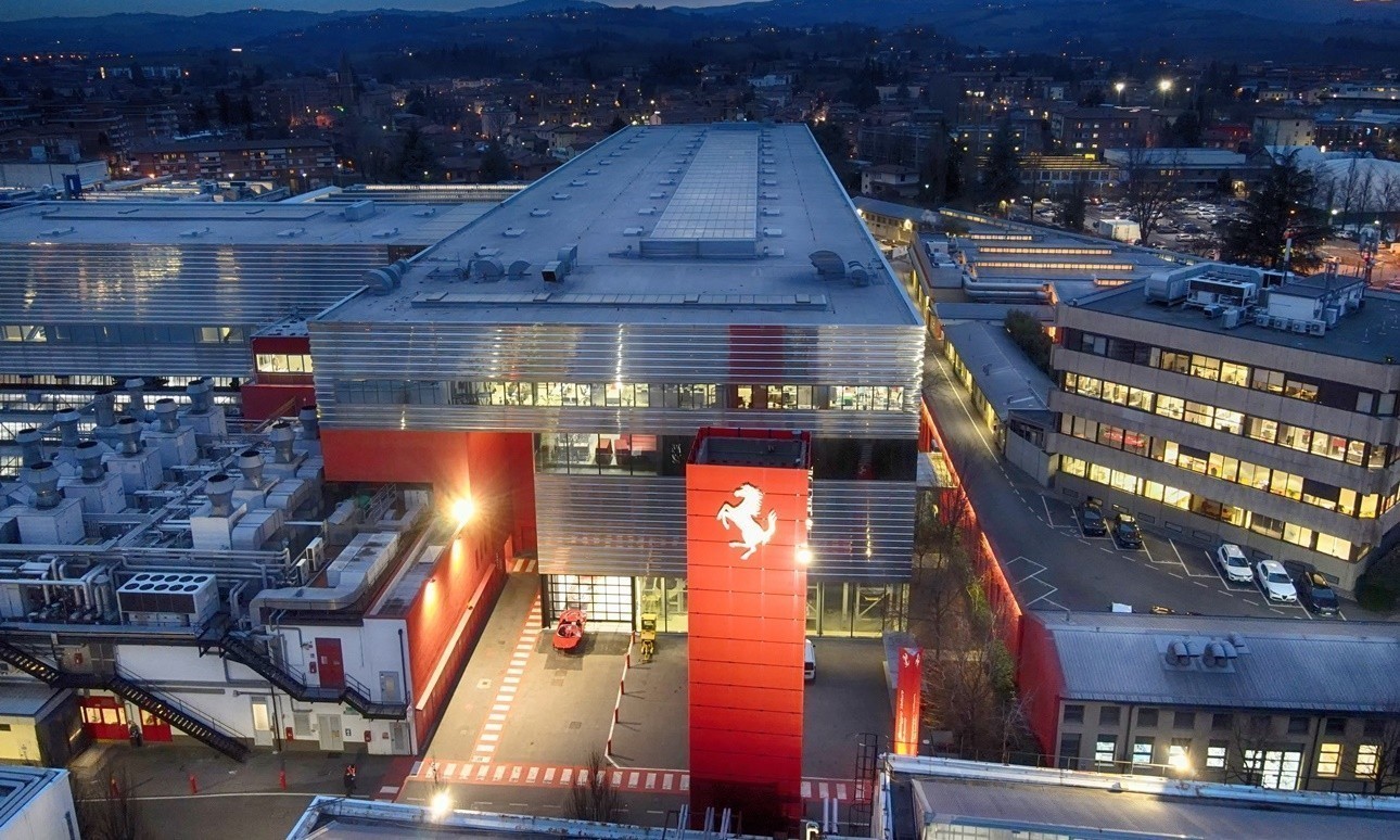 Ferrari: Πόσο θα κοστίζει το πρώτο ηλεκτρικό αυτοκίνητό της – Οσα έγιναν γνωστά