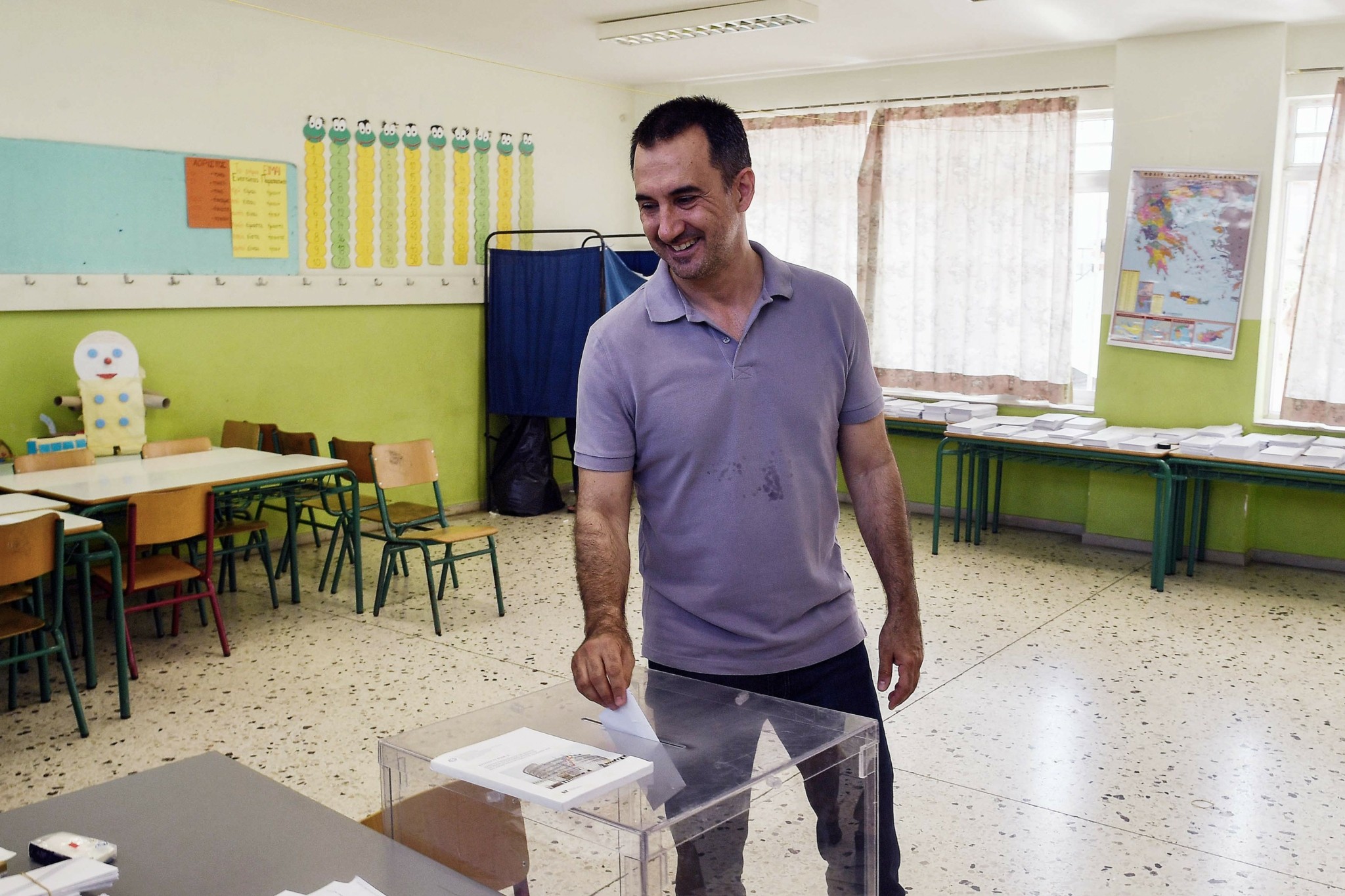 Χαρίτσης: Σήμερα λέμε και στην κάλπη αυτό που λέμε μεταξύ μας καθημερινά, ότι δεν πάει άλλο