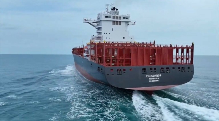 Αγγελική Φράγκου: Η Navios Partners παρέλαβε το νεότευκτο container vessel Zim Condor (pics)