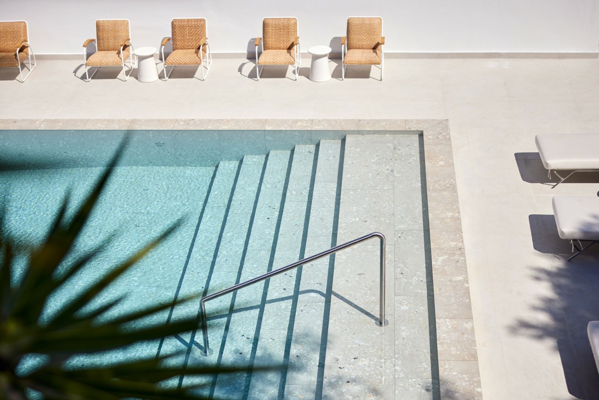 The Roc Club Βουλιαγμένη: Το ξενοδοχείο που αλλάζει την εμπειρία της Aθηναϊκής Ριβιέρας