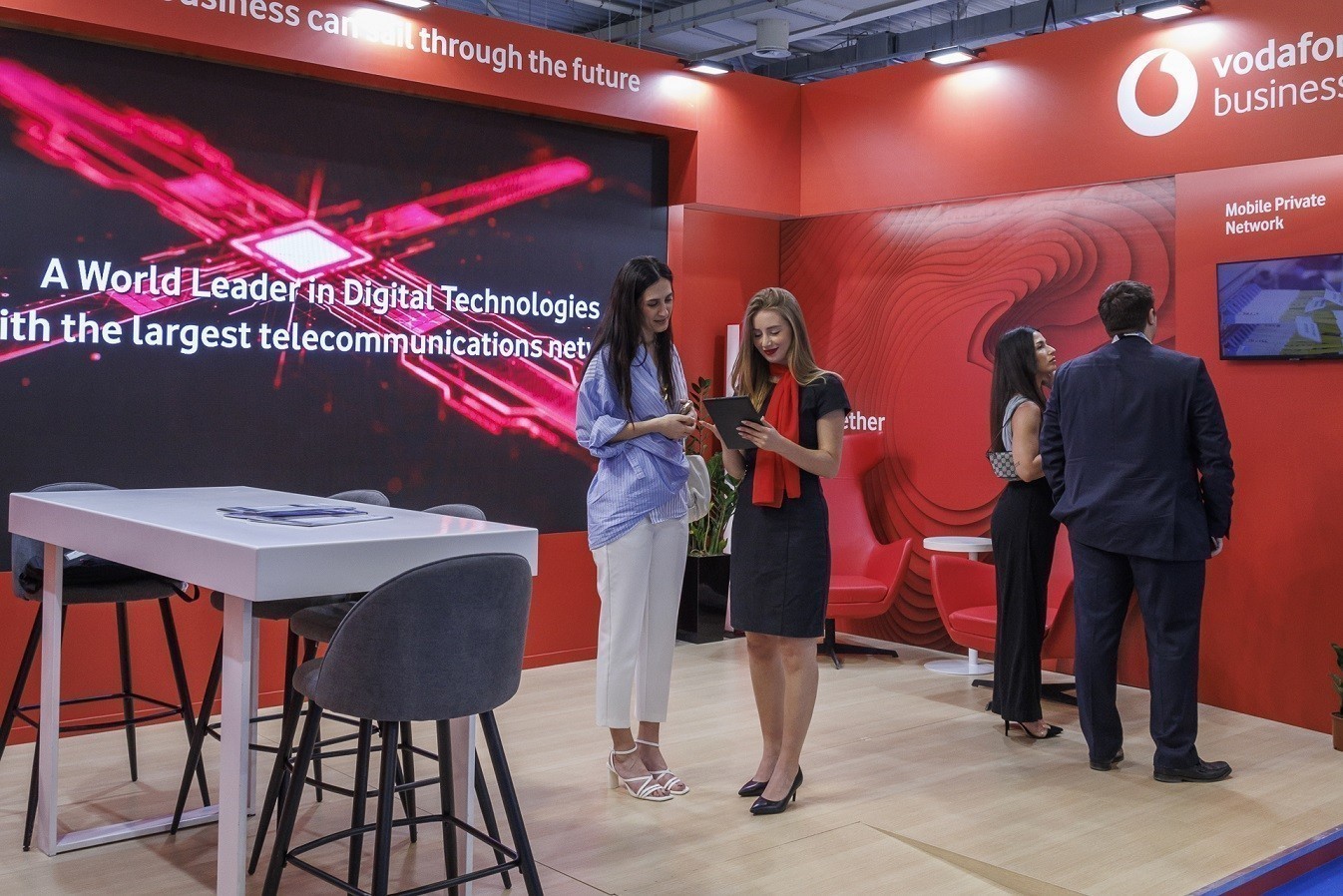 Vodafone Business: Στηρίζει τον ψηφιακό μετασχηματισμό της ελληνικής ναυτιλίας (pic)