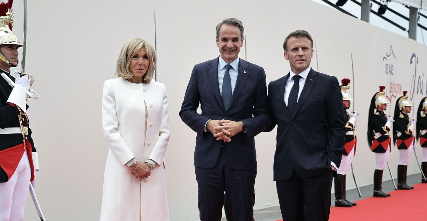 D-Day: 80 χρόνια από την απόβαση στη Νορμανδία – Παρόντες οι παγκόσμιοι ηγέτες (pics + vid + tweet)