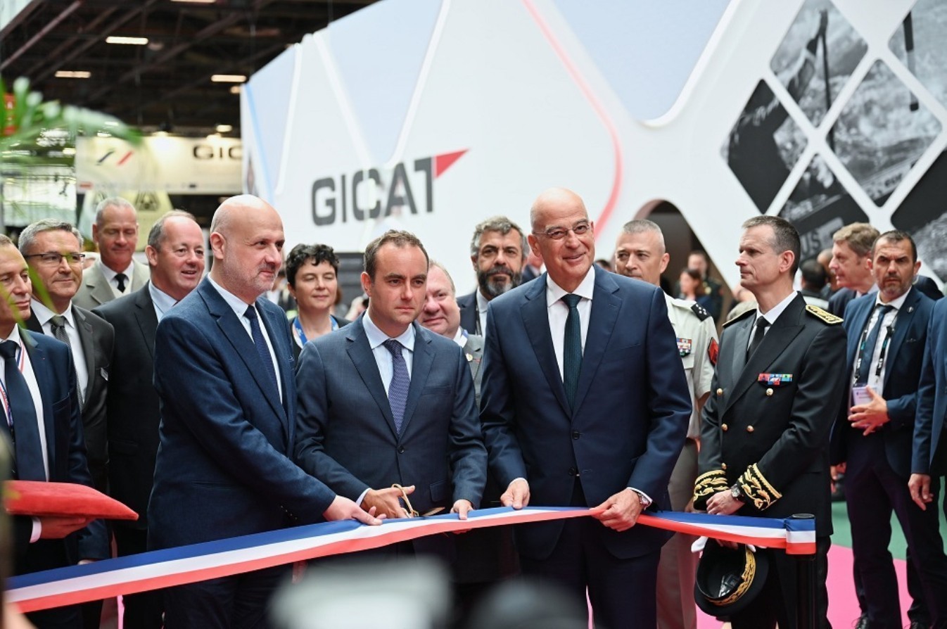 Στη διεθνή έκθεση Eurosatory 2024 στο Παρίσι ο Νίκος Δένδιας