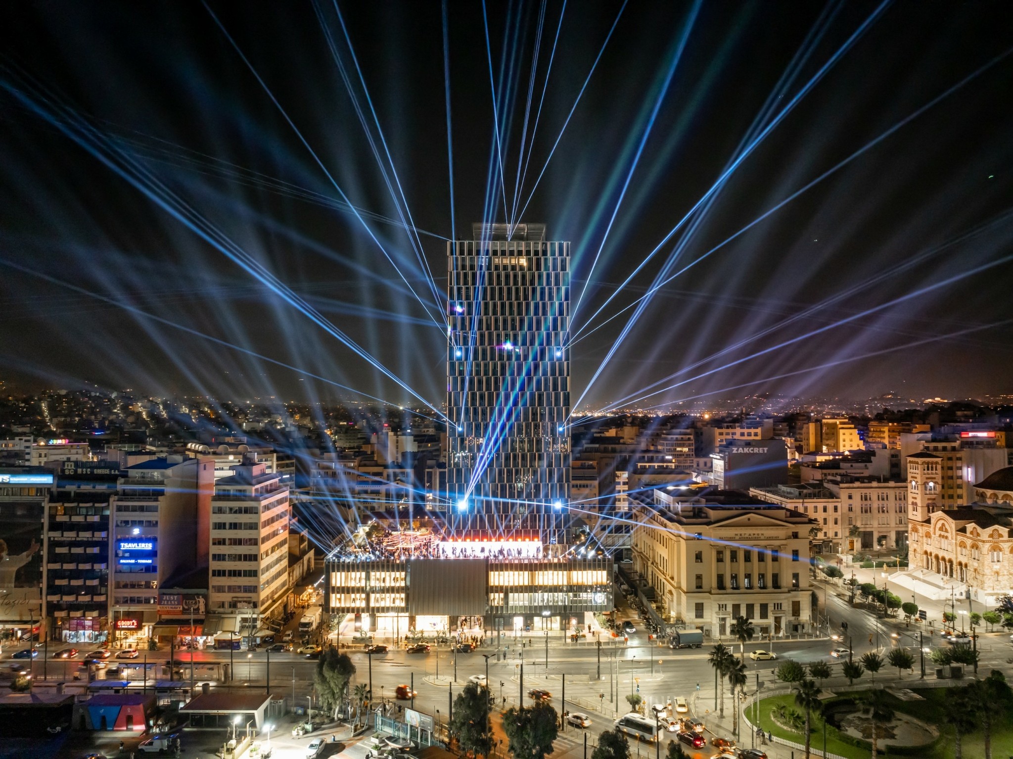 Πύργος Πειραιά: Εγκαινιάστηκε ο πρώτος πράσινος και ψηφιακός ουρανοξύστης της χώρας (pics)