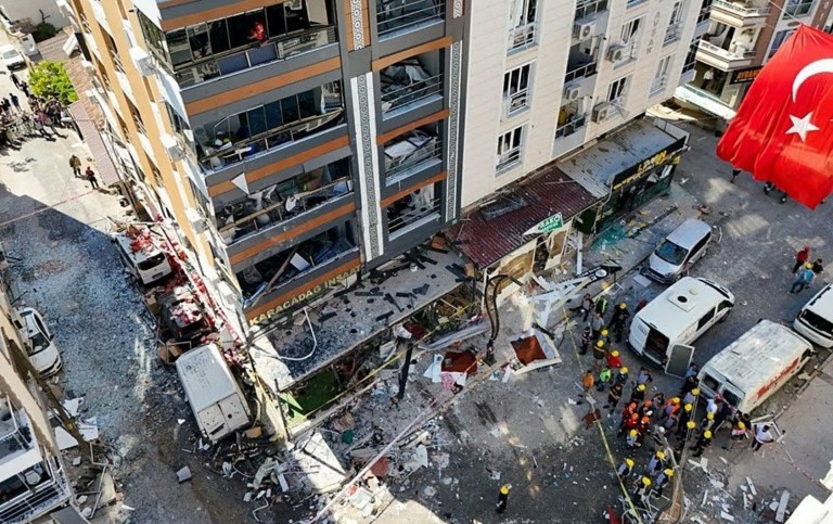 Τουρκία: Τέσσερις νεκροί από έκρηξη αερίου σε εστιατόριο – Πολλοί τραυματίες