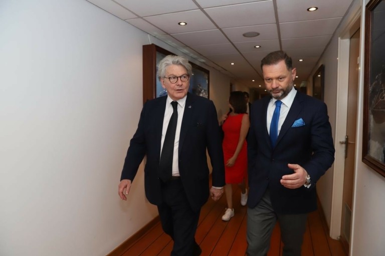 Μπρετόν από Ναυπηγεία: Περισσότερες επενδύσεις και δεξιότητες – Λιγότερη γραφειοκρατία και αθέμιτος ανταγωνισμός