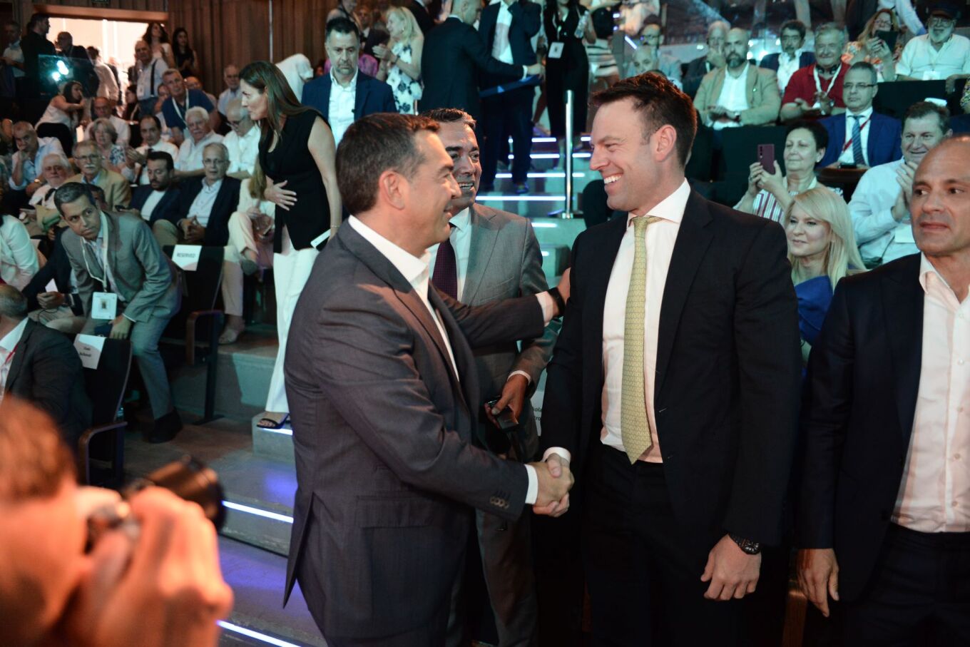 Τσίπρας – Κασσελάκης 1-0: Τι θα γίνει στον ΣΥΡΙΖΑ μετά την πρόταση μομφής