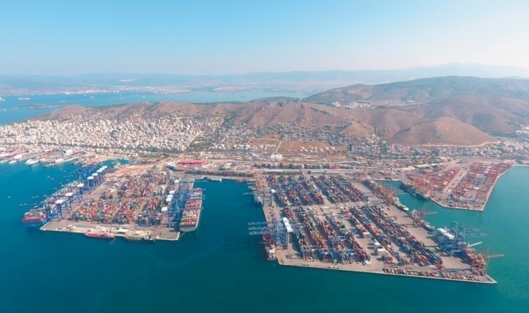 ΟΛΠ ΑΕ: Τι αναφέρει για το ατύχημα εργαζομένου στο λιμάνι του Πειραιά