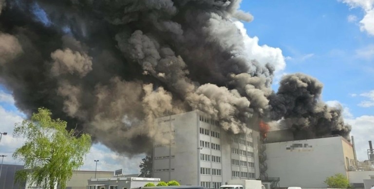 WSJ: Ρωσικό σαμποτάζ η φωτιά σε εργοστάσιο γερμανικής αμυντικής βιομηχανίας