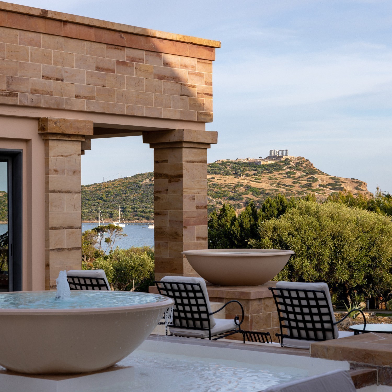 Cape Sounio: Το καλύτερο καλοκαιρινό δώρο που μπορεί να κάνει κάποιος στον εαυτό του