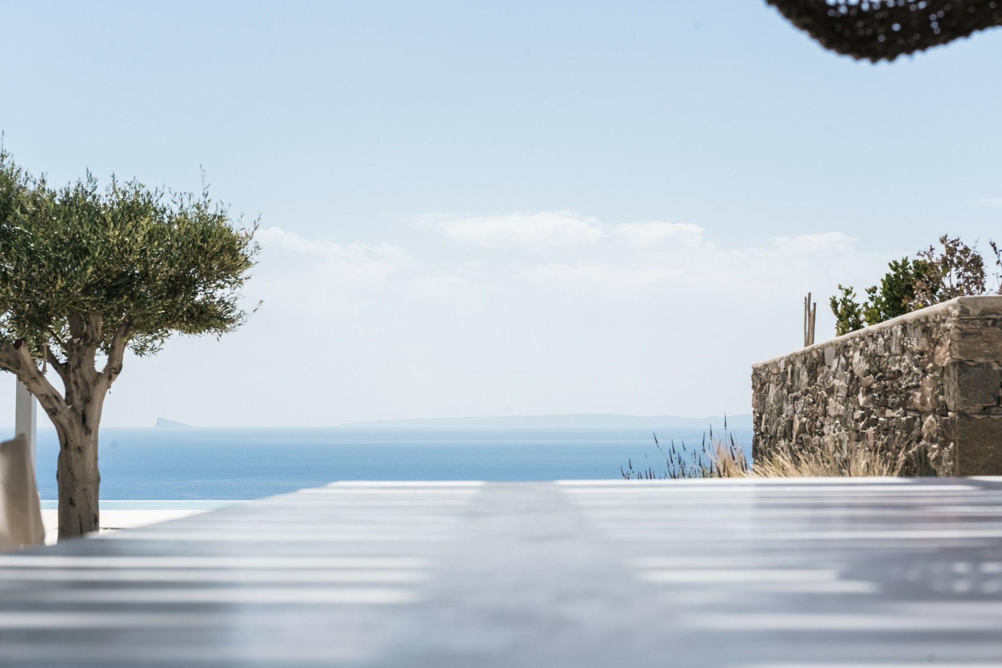 Ο Λιβανέζος λάτρης του slow living που δημιουργεί κατοικίες χαλάρωσης σε Σύρο και Πάρο