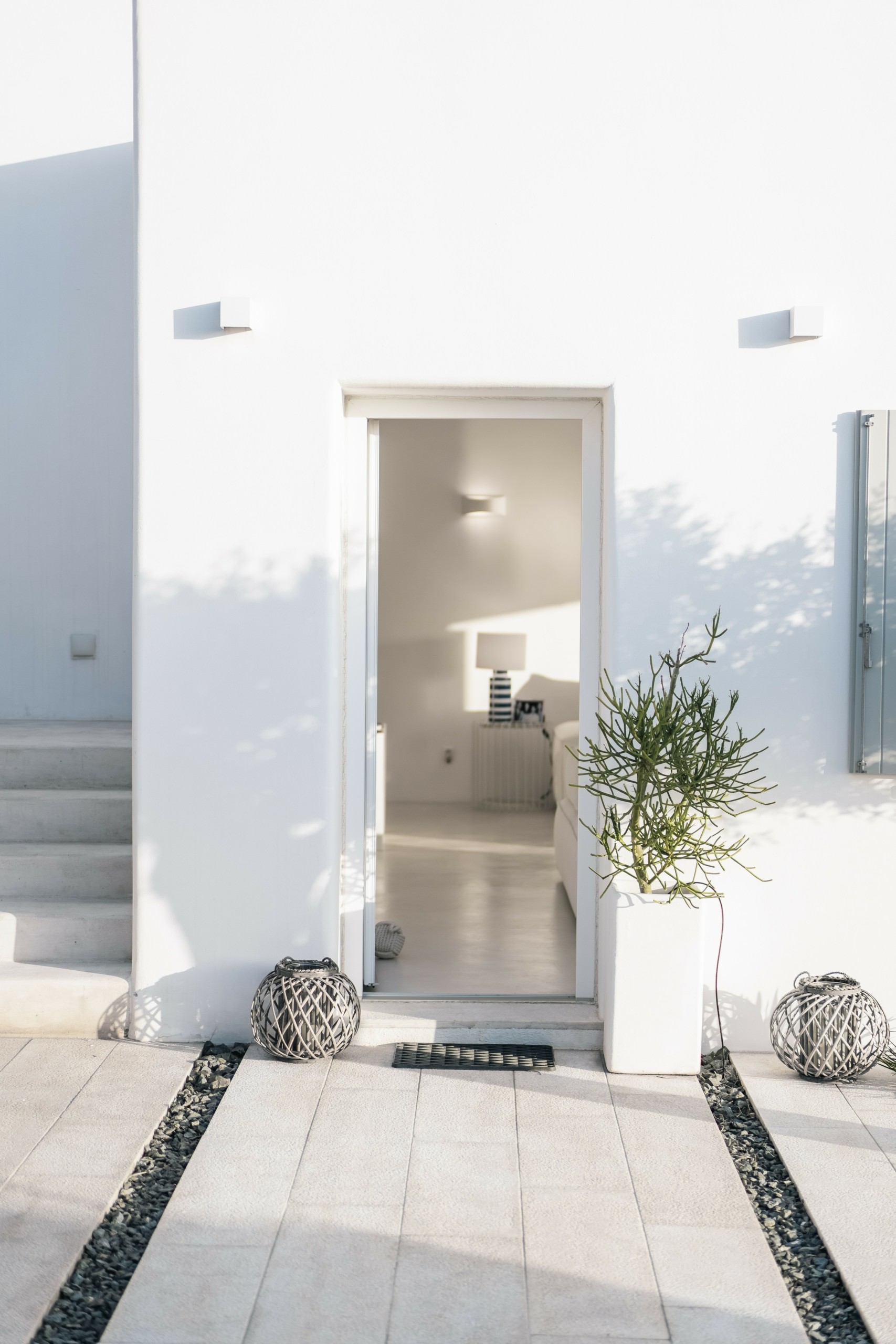 Ο Λιβανέζος λάτρης του slow living που δημιουργεί κατοικίες χαλάρωσης σε Σύρο και Πάρο