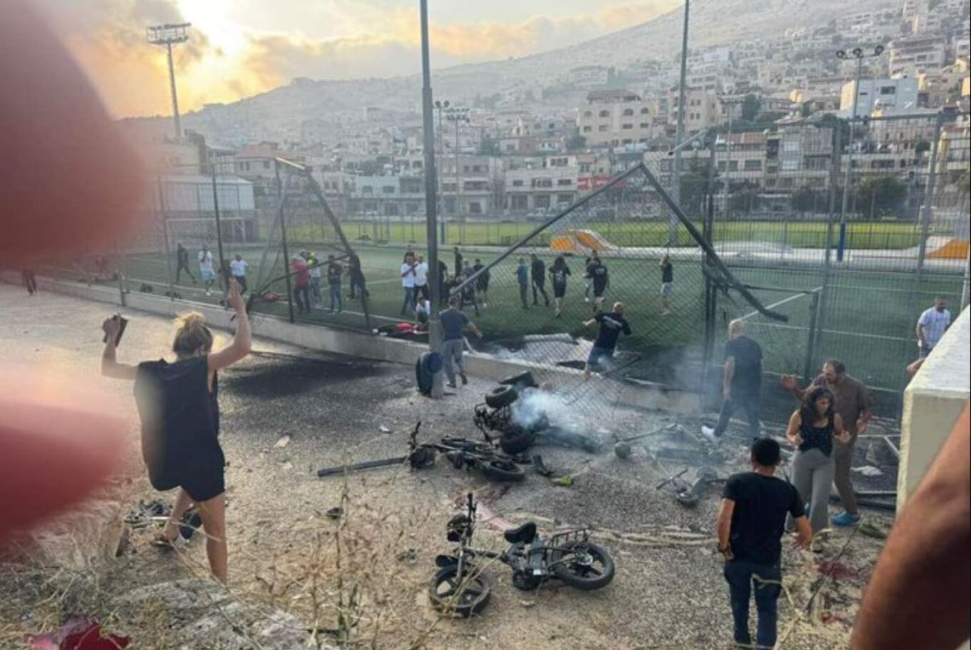 Το Ισραήλ πλήττει στόχους της Χεζμπολάχ στο Λίβανο μετά την πολύνεκρη επίθεση σε γήπεδο ποδοσφαίρου