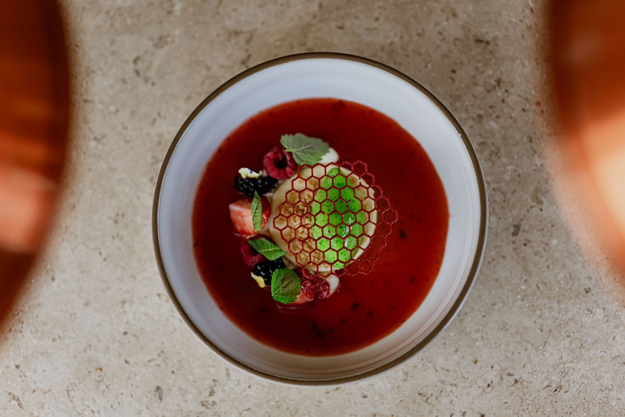 Mια γαστρονομική εμπειρία-ανάμνηση στα ξενοδοχεία Acro Suites και Seaside