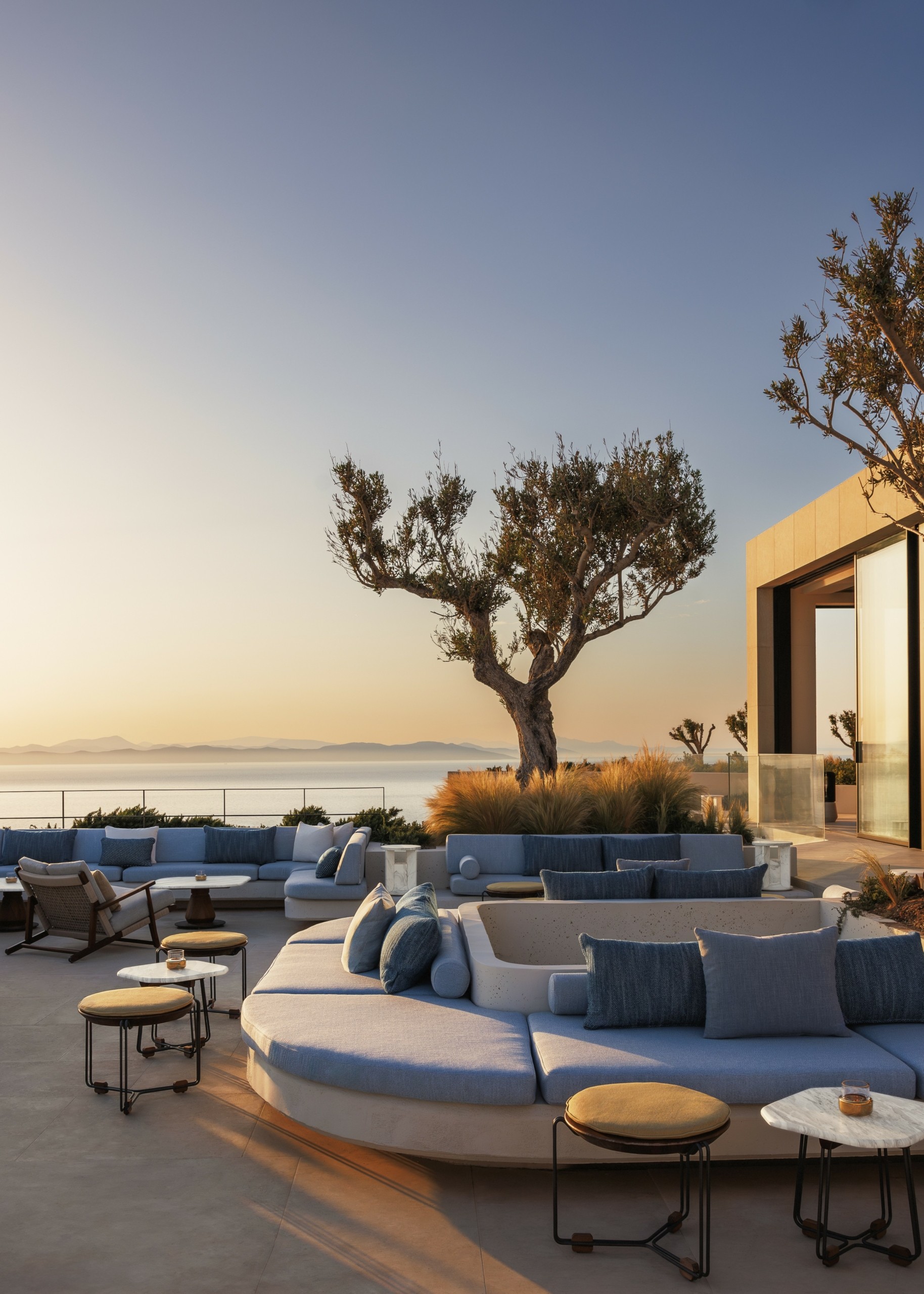 Πώς είναι η εμπειρία στο νέο εντυπωσιακό One&Only Kéa Island στην Τζια