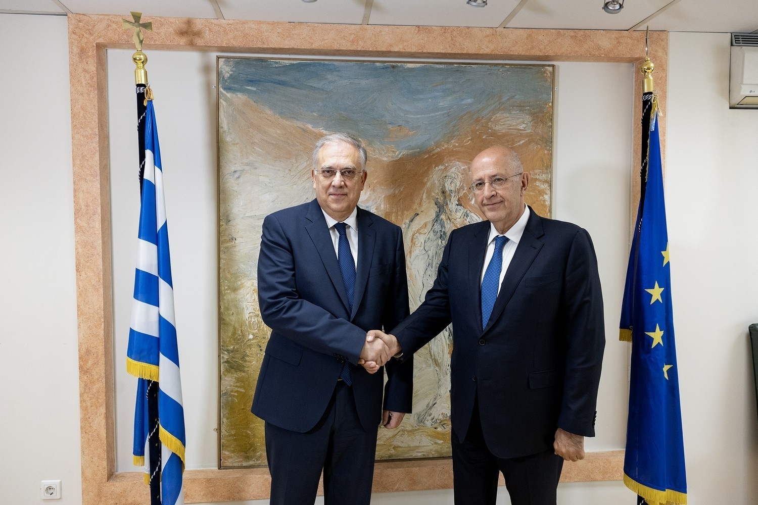 Πρώτο τετ-α-τετ Θεοδωρικάκου με τον νέο πρόεδρο του ΣΕΒ