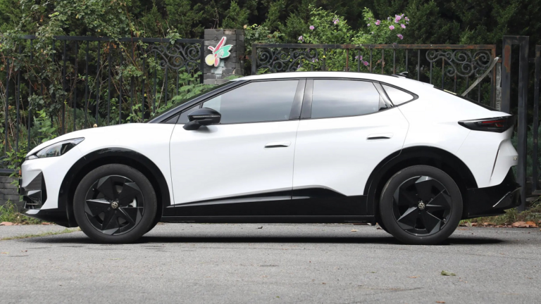 Αυτό είναι το πρώτο έξυπνο όχημα κουπέ SUV που παράγει η Volkswagen για την κινεζική αγορά