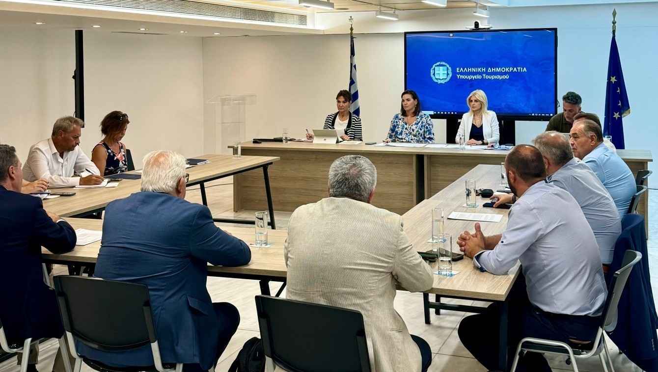 Συνάντηση Όλγας Κεφαλογιάννη με το νέο προεδρείο του Συνδέσμου Δήμων Ιαματικών Πηγών