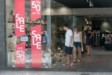 Θερινές εκπτώσεις από τη Δευτέρα 8 Ιουλίου – Ελάχιστες οι «αυθόρμητες» αγορές