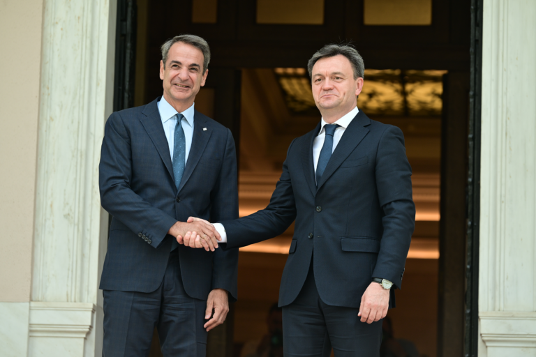 Μητσοτάκης σε Μολδαβό πρωθυπουργό: «Μπορείτε να υπολογίζετε στην υποστήριξη της Ελλάδας»