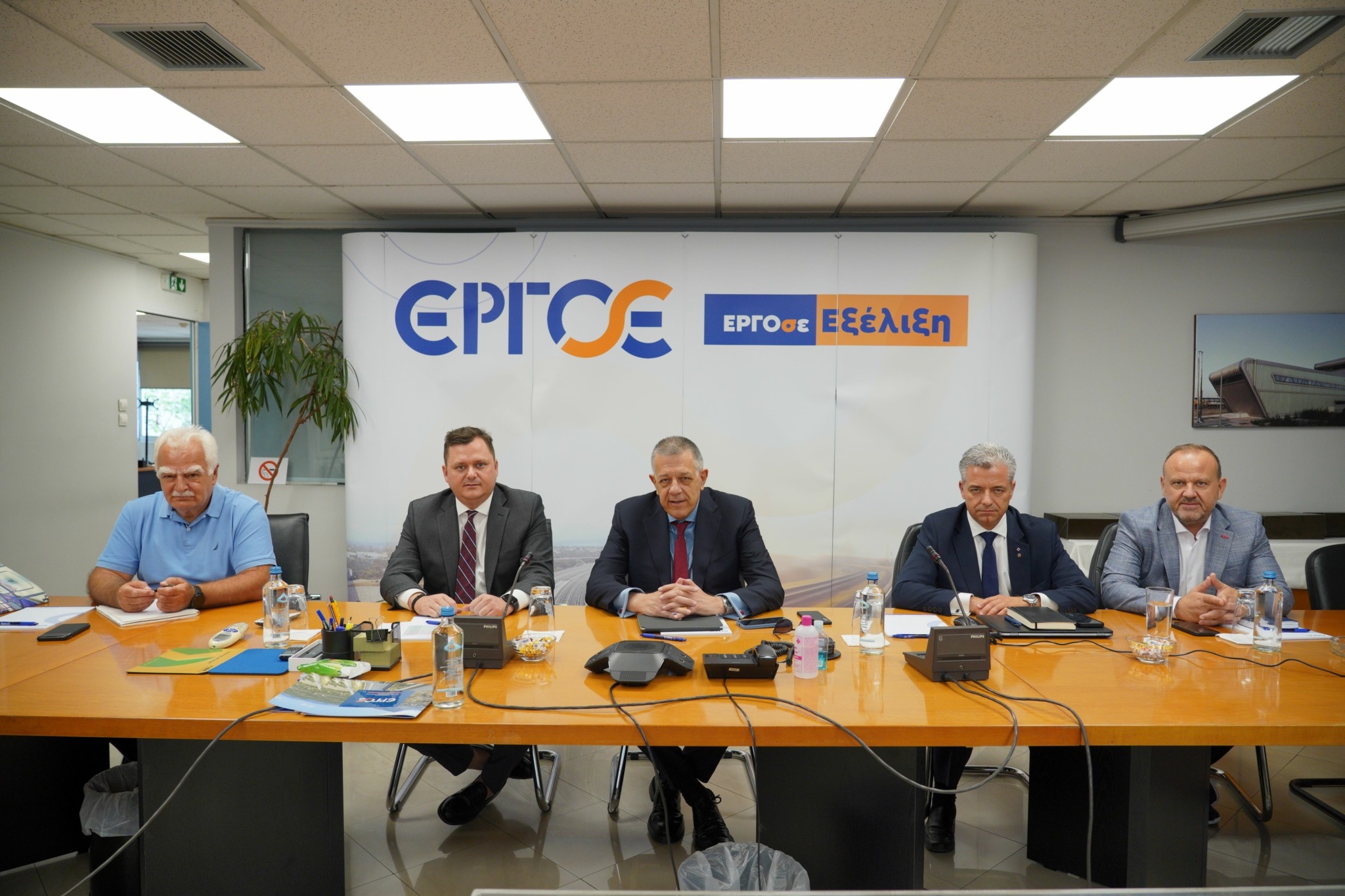 Σε πλήρη εξέλιξη τα έργα εκσυγχρονισμού του εθνικού σιδηροδρομικού δικτύου (pics)