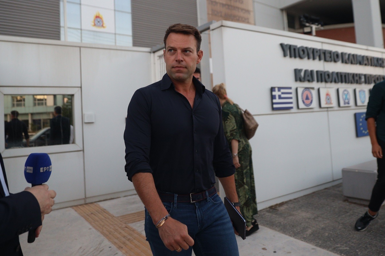 Κασσελάκης στο Συντονιστικό: Δεν είναι η στιγμή να μιλήσουμε για τις ελλείψεις που έφεραν τη φωτιά στην Αθήνα
