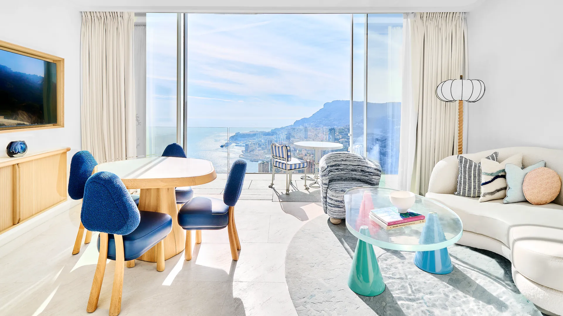 Το πιο θεαματικό ξενοδοχείο στο Μονακό ατενίζει την Κυανή Ακτή πανοραμικά