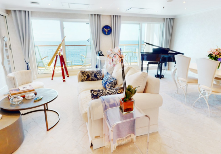 Μέσα στο πολυτελές The World: Πόσο στοιχίζει ένα διαμέρισμα στο πλοίο που ταξιδεύει σε όλο τον κόσμο (pics)