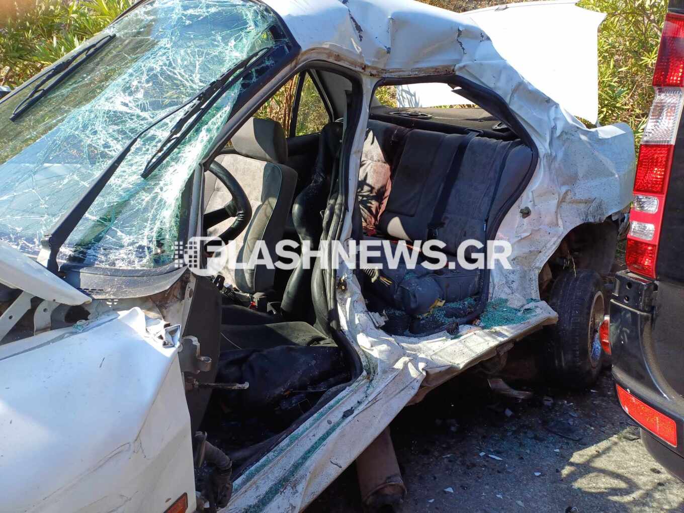 Χανιά: Νέα τραγωδία στον ΒΟΑΚ, ΙΧ συγκρούστηκε με τουριστικό βανάκι – Τρεις νεκροί