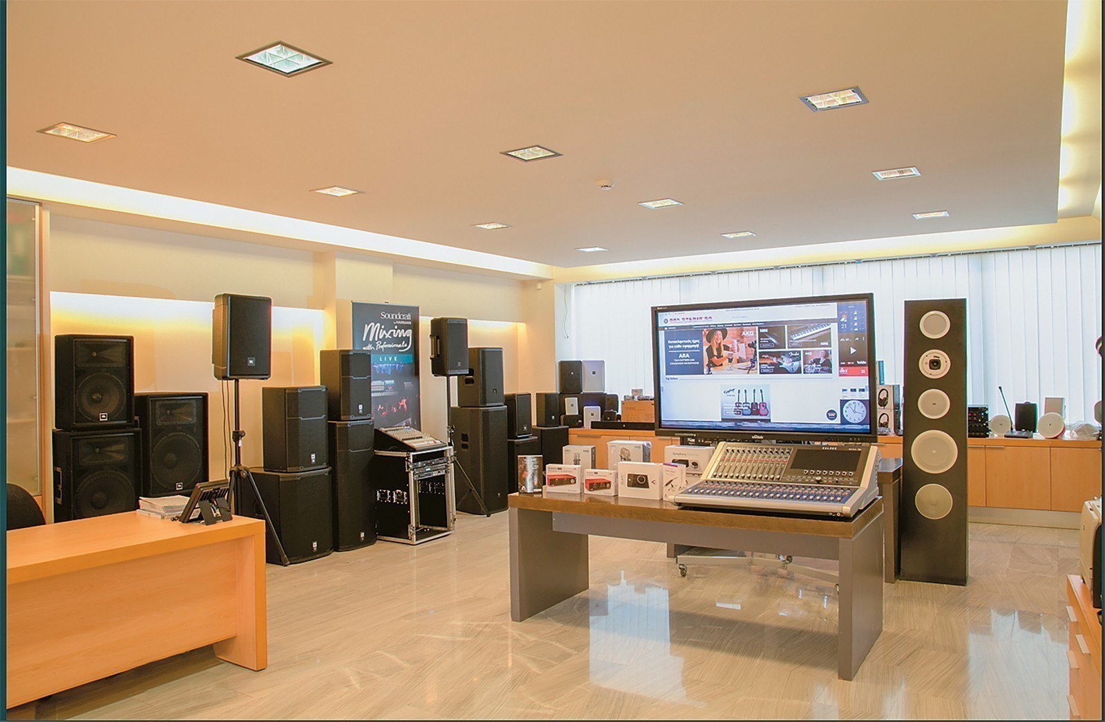 Bon Studio: Η εταιρεία με «ψήφο εμπιστοσύνης» 50 ετών σε ήχο, φως και εικόνα