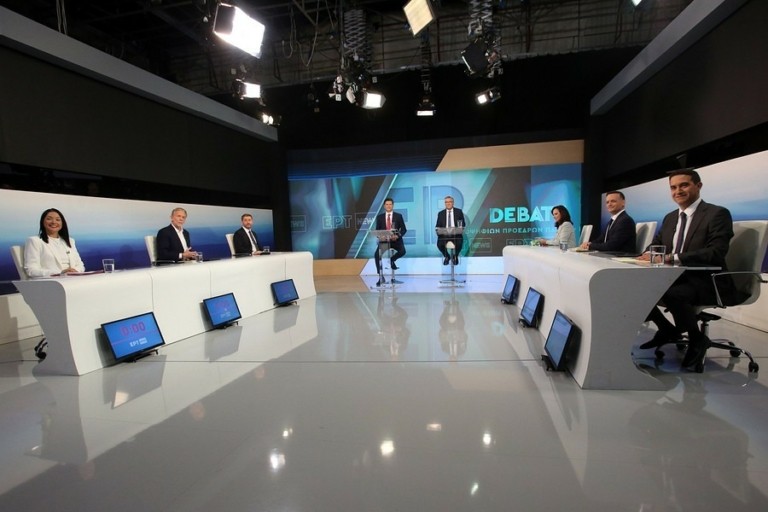 Εκλογές στο ΠΑΣΟΚ: Οι 6 υποψήφιοι άνοιξαν τα χαρτιά τους στο debate με θέσεις, συγκρούσεις, καρφιά και υπονοούμενα (vid)