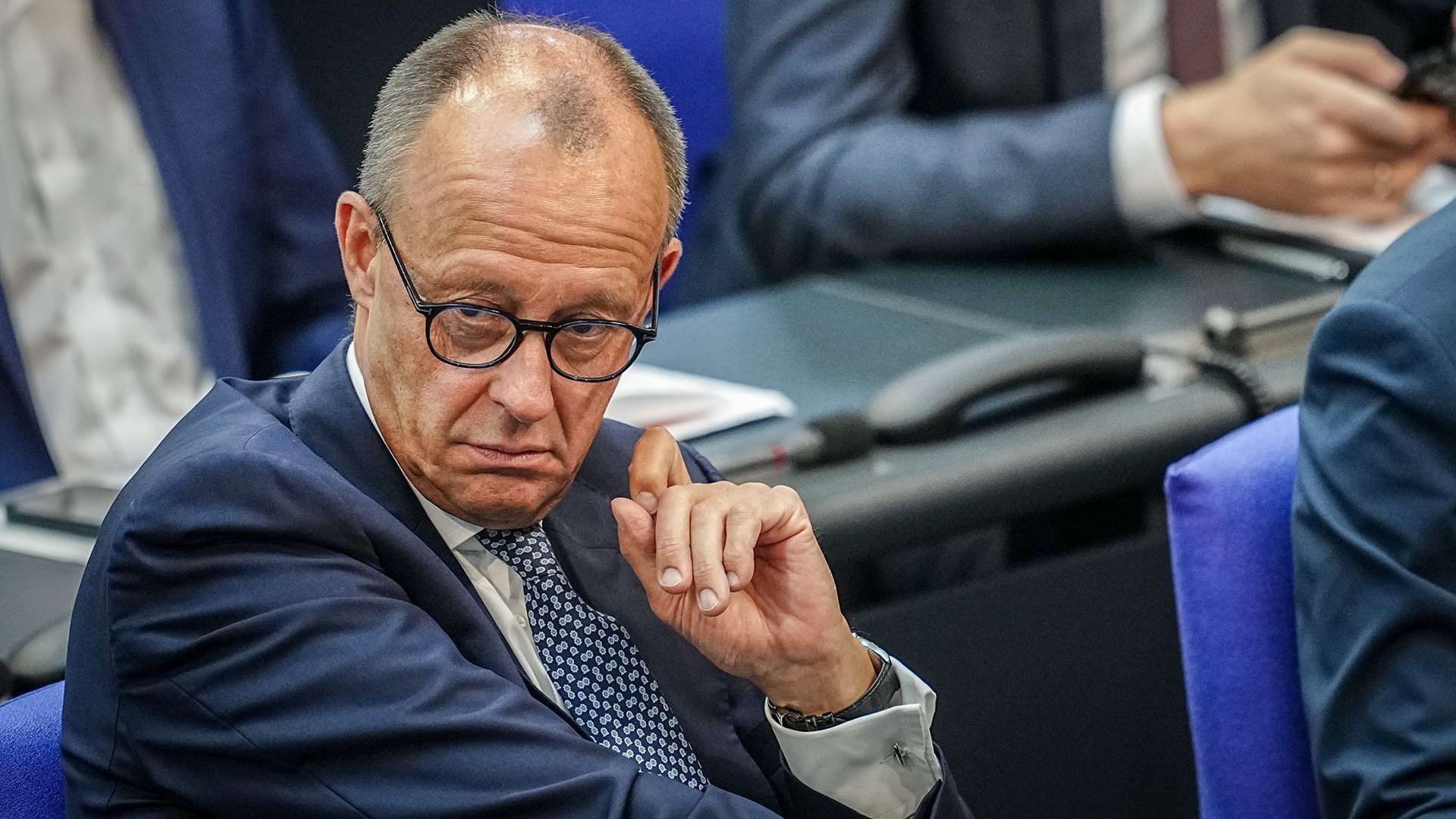 Φρίντριχ Μερτς: Γιατί ο υποψήφιος του CDU δεν ακολουθεί τα βήματα της Μέρκελ