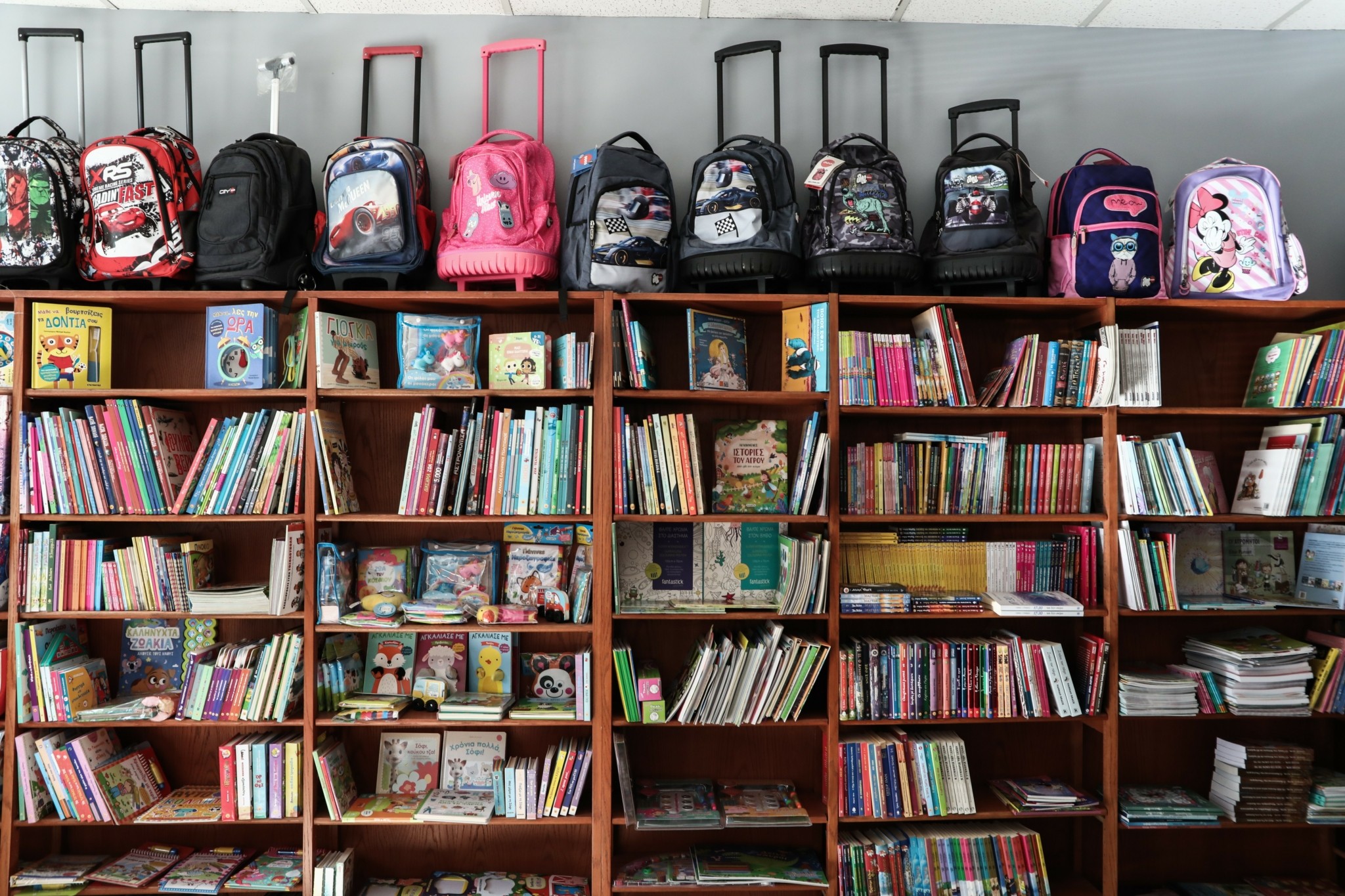 Καλάθι του μαθητή: Ποια προϊόντα είναι τα πιο οικονομικά (vid)