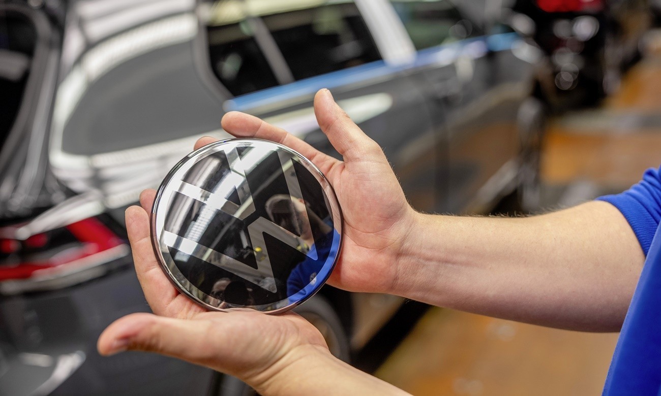 VW: «Πρέπει να κλείσουμε δύο εργοστάσια» – Εργαζόμενοι: «είστε ανίκανοι!» (pics)