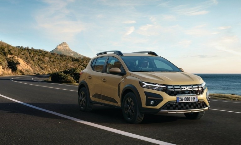 Ευρωπαϊκές πωλήσεις: Tesla Model Y – Dacia Sandero σημειώσατε 2 (pics)