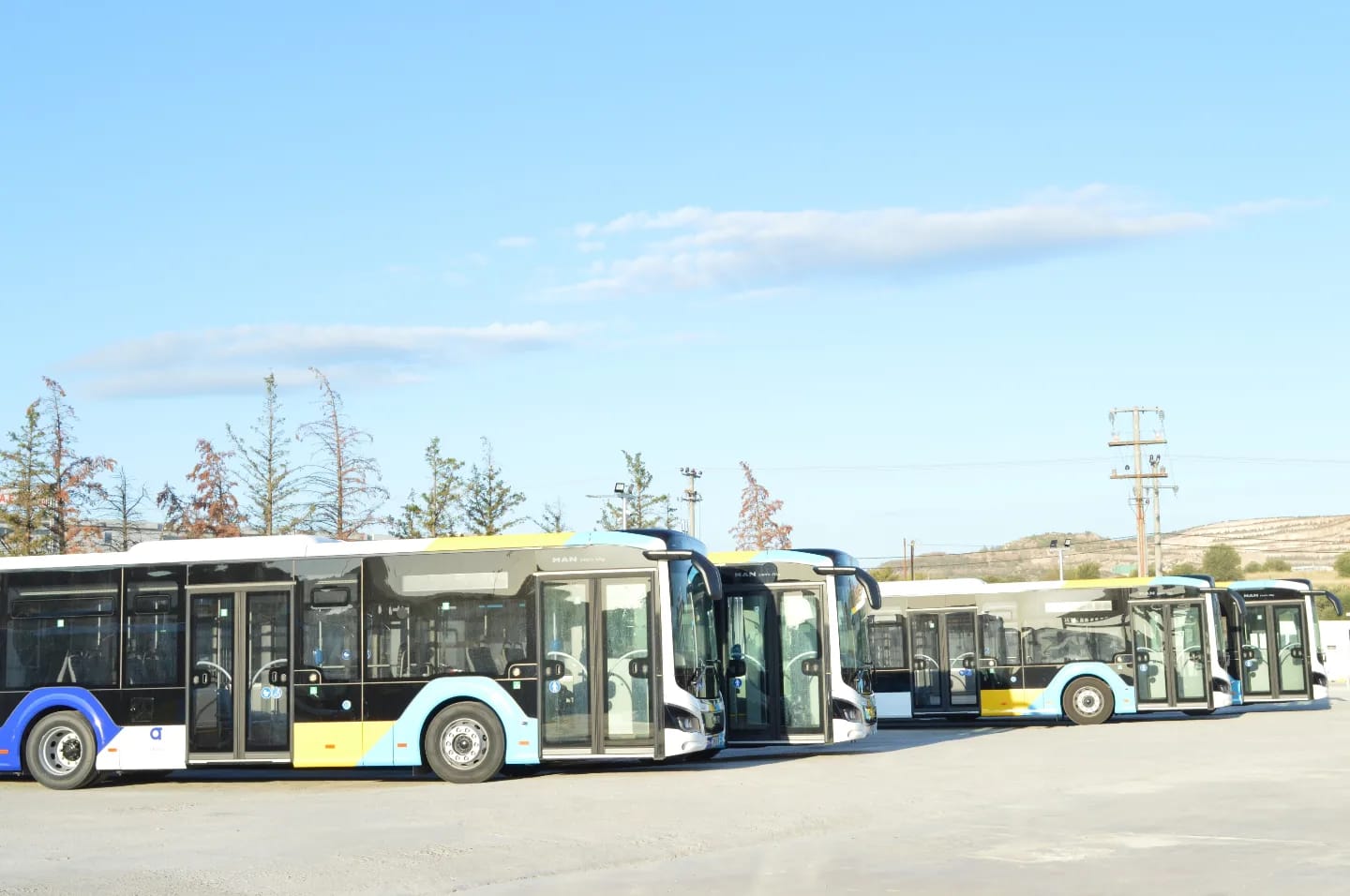 Ανατολική Αττική: Προστέθηκαν επιπλέον 20 νέα λεωφορεία στα δρομολόγια (pics)