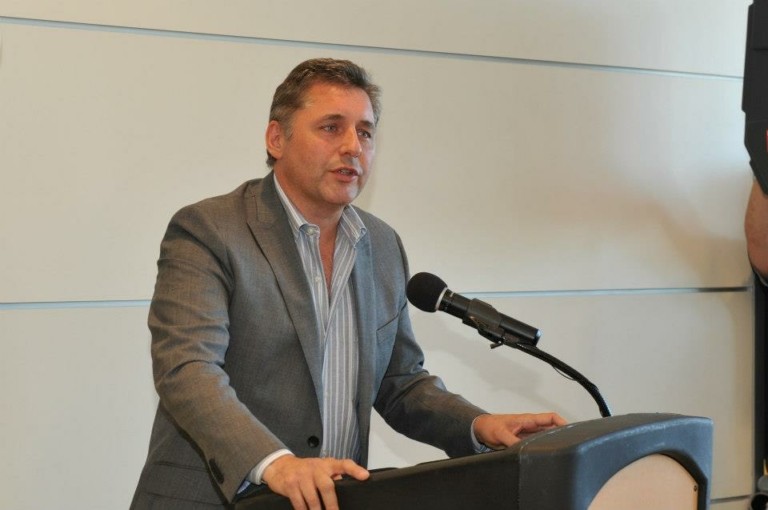 Τζον Χούσμαν: Για «φούσκα» τύπου 2008 προειδοποιεί ο βετεράνος αναλυτής