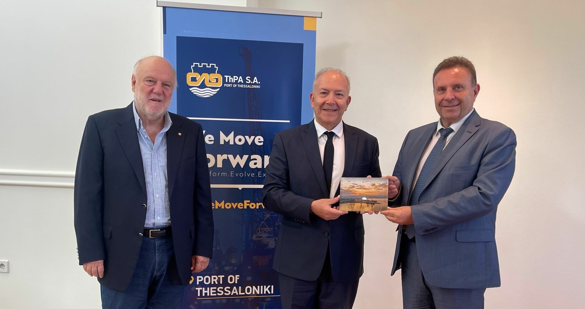 Στην ΟΛΘ Α.Ε. ο υφυπουργός Ναυτιλίας και Νησιωτικής Πολιτικής Στέφανος Γκίκας