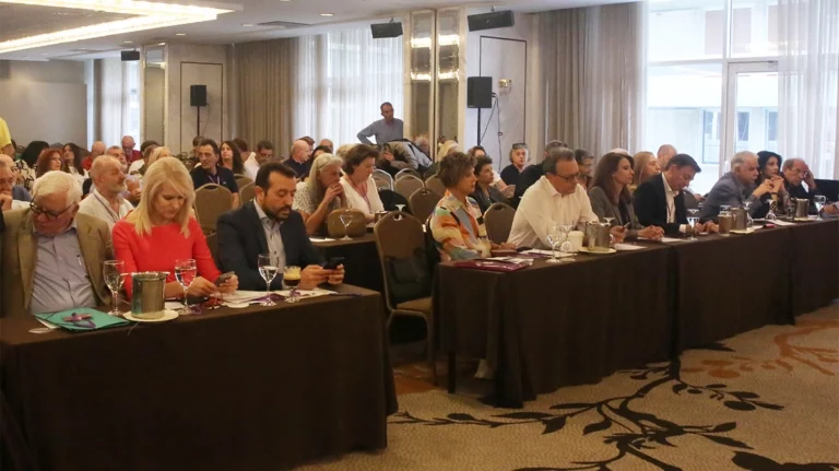 ΣΥΡΙΖΑ: Εισιτήριο για την εκλογή προέδρου το πόθεν έσχες – O οδικός χάρτης για την εκλογή της νέας ηγεσίας