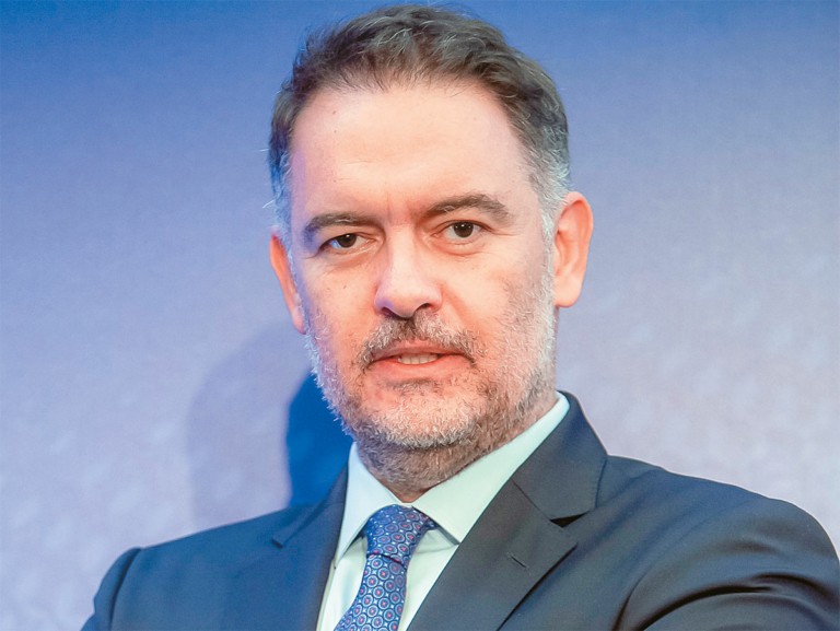 Πλαστικά μπουκάλια τέλος