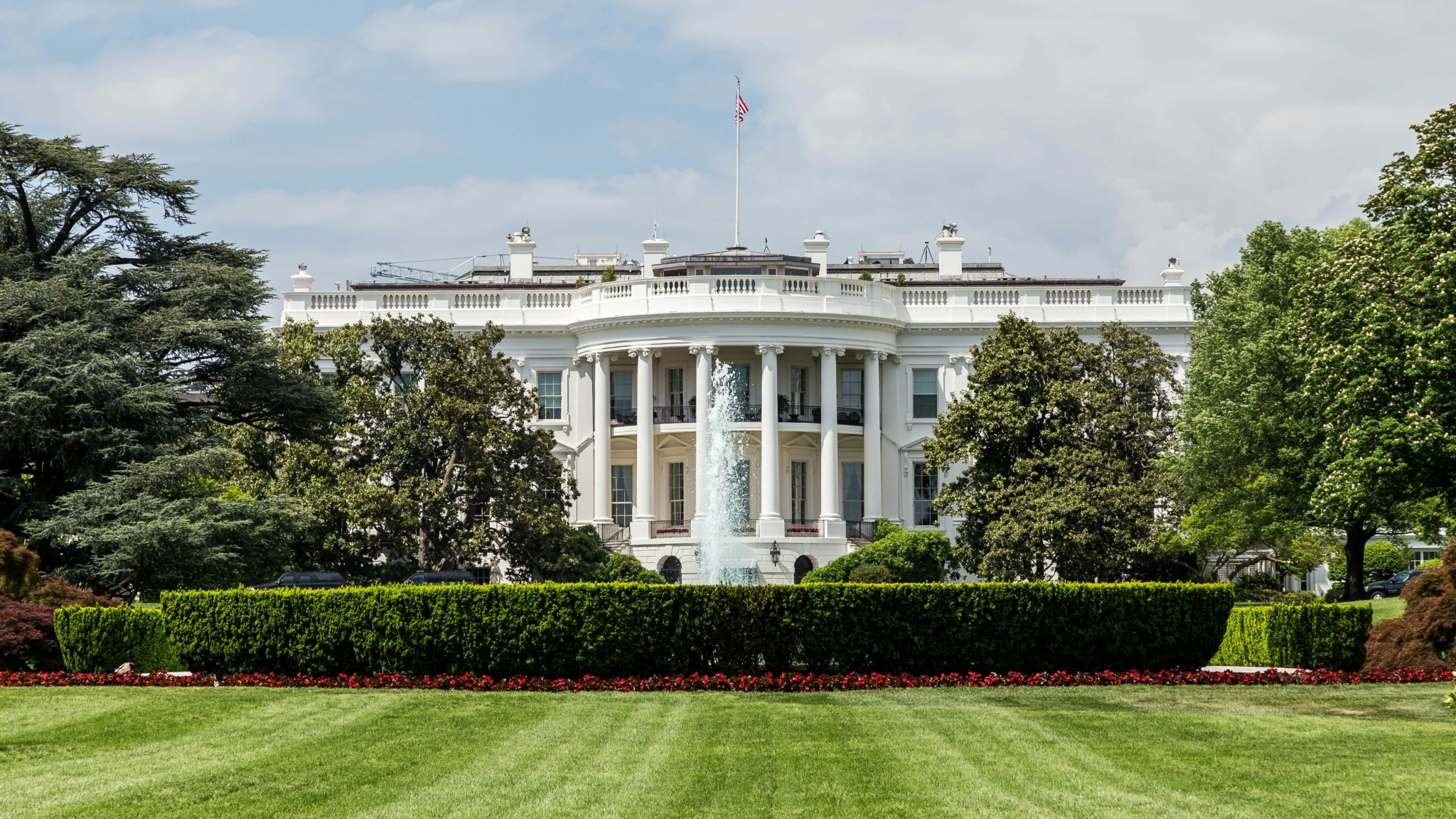 Λευκός Οίκος: Επιταχύνει τη χρήση τεχνητής νοημοσύνης για στρατιωτικούς σκοπούς