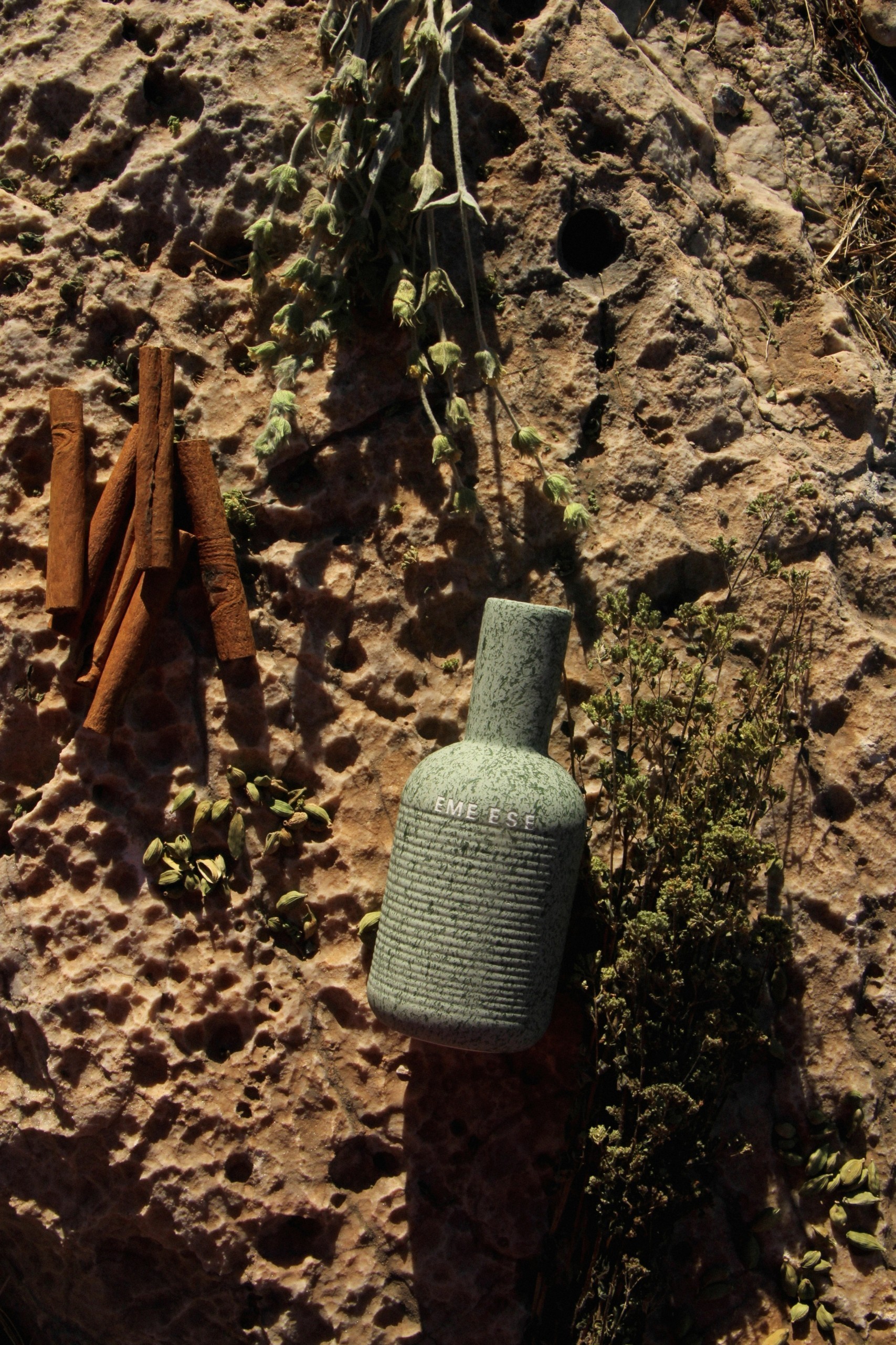 Το Ελληνο-Μεξικάνικο brand που αλλάζει τα δεδομένα στα αρώματα χώρων