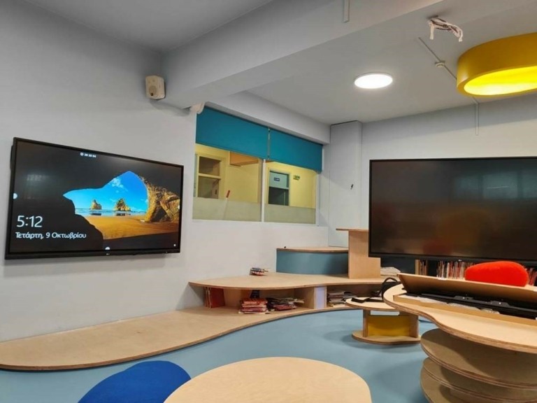 ΕΠΑΦΟΣ: Αναβαθμίζει την εκπαιδευτική διαδικασία στο Λεόντειο Λύκειο Αθηνών με 30 διαδραστικές οθόνες LG
