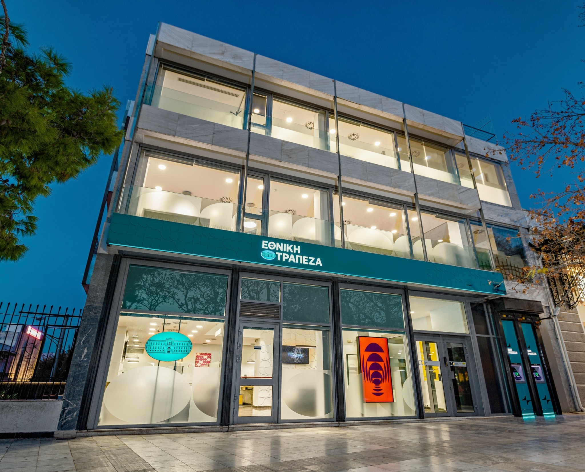 Εθνική Τράπεζα: Πέρασαν τα πρώτα πακέτα του placement – «Εκτόξευση» του τζίρου στο Χ.Α.