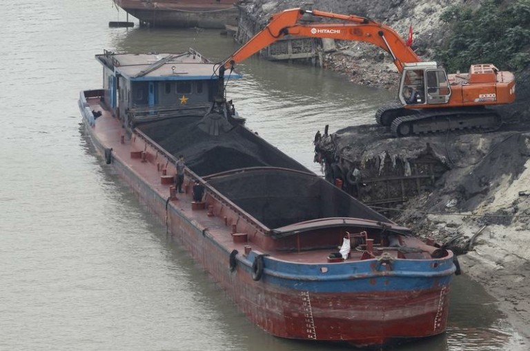 Βιετνάμ και Φιλιππίνες αυξάνουν τις εισαγωγές άνθρακα και δίνουν ώθηση στη ναυλαγορά των φορτηγών