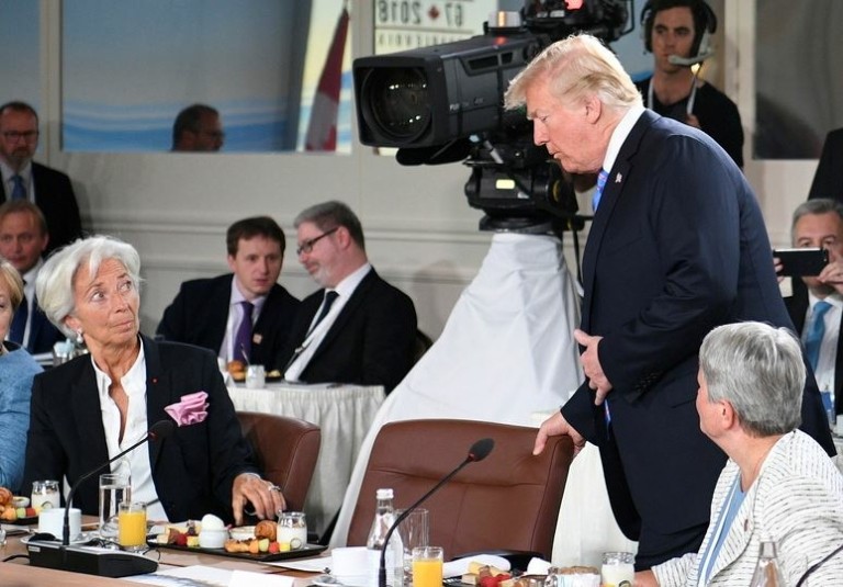 Γιατί η Κριστίν Λαγκάρντ πρότεινε στον Ντόναλντ Τραμπ να επισκεφτεί την έδρα της ΕΚΤ στη Φρανκφούρτη