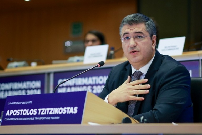 Τζιτζικώστας: Άμεση και ανεξάρτητη διερεύνηση της αεροπορικής τραγωδίας της Azerbaijan Airlines