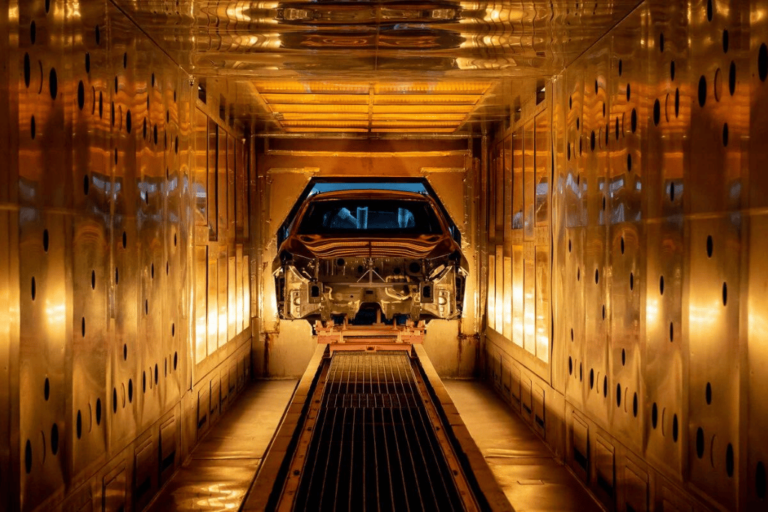 Σλοβακία: Το «Ντιτρόιτ της Ευρώπης» απειλείται από τους δασμούς του Τραμπ