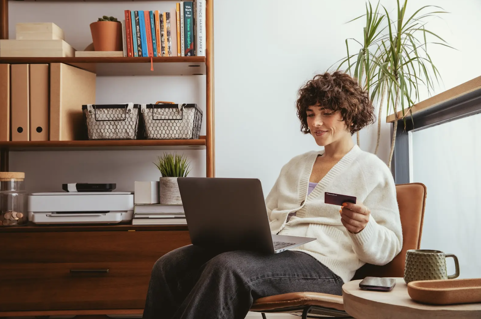 Black Friday: Με ποια κίνητρα αγοράζουν πλέον οι Έλληνες – Πόσοι αγοράζουν από φόβο μη χάσουν μια μεγάλη ευκαιρία