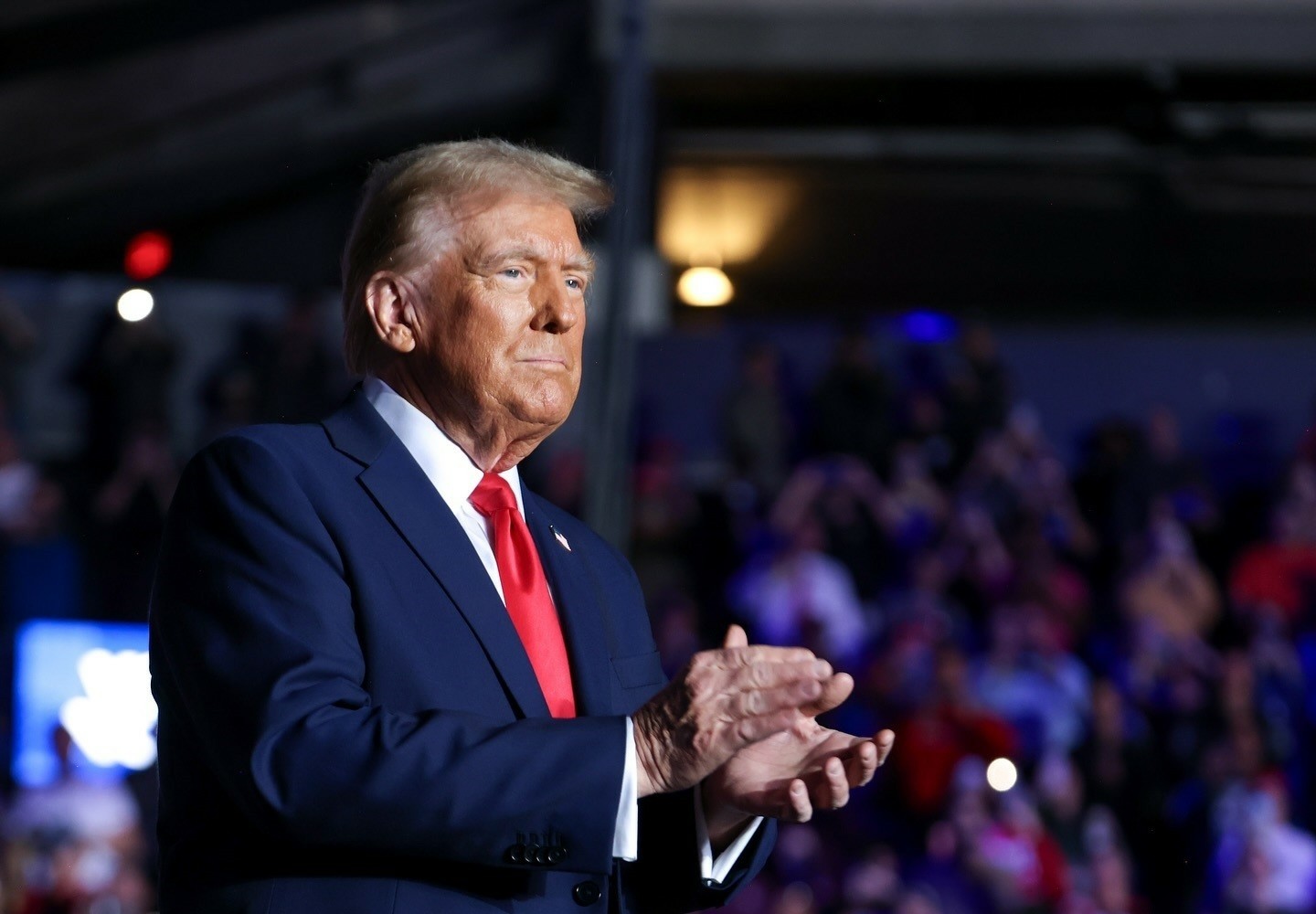 Στην εκτόξευση του πυραύλου Starship του Έλον Μασκ ο Τραμπ